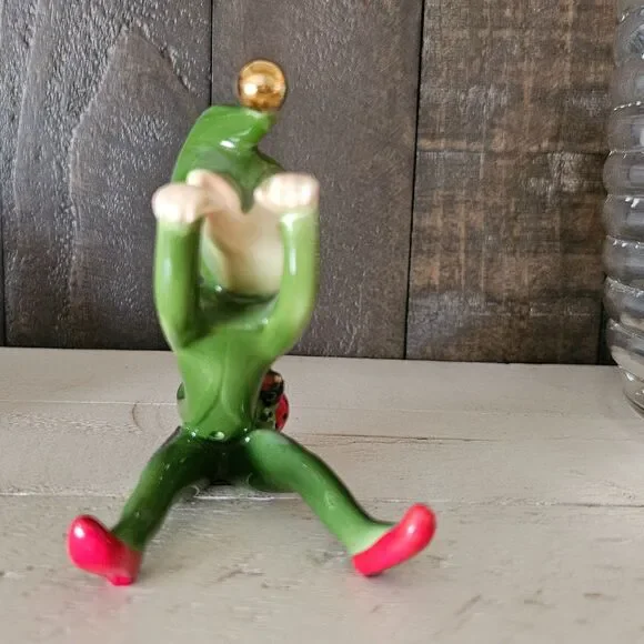 Vintage Josef Originals Pixie Figurine With Ladybug Green With Foil Sticker - Picture 5 of 7